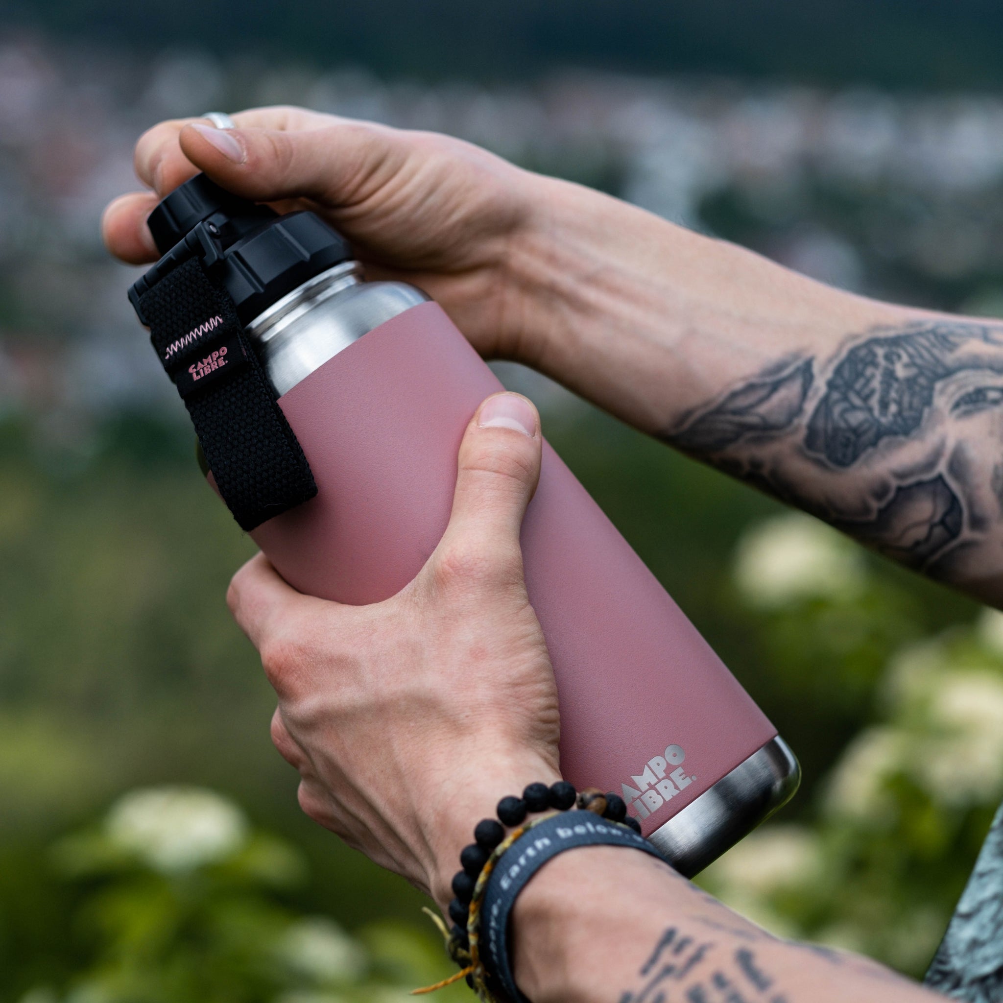 Thermosflaschen richtig reinigen: So wird’s wieder sauber!