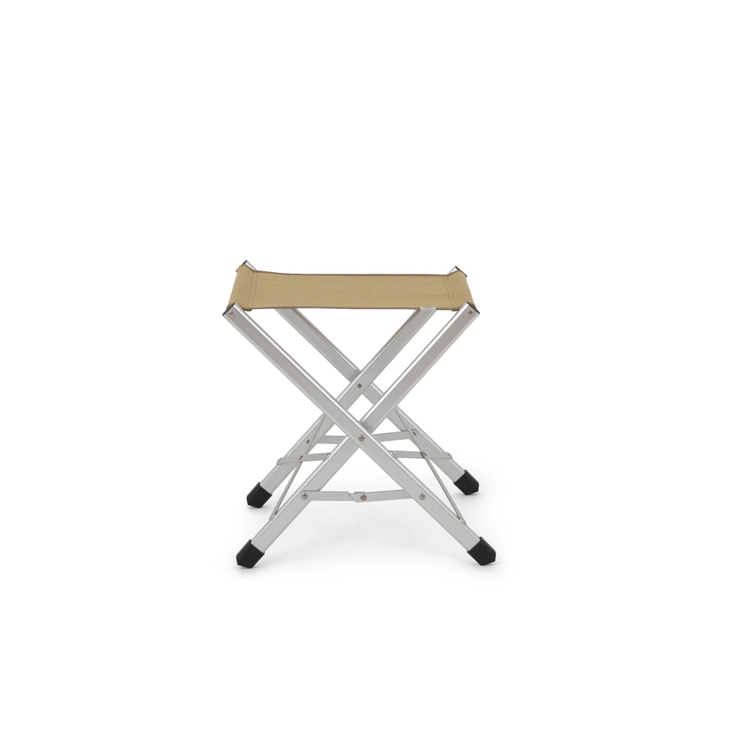 CAMPO-AMA-STOOL-KHA.Studio-2.webp