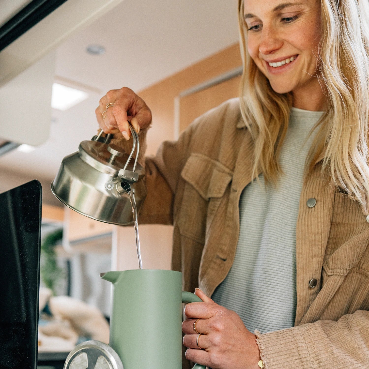 ENZO_Kettle_0.8_Listing_PIU-1.webp