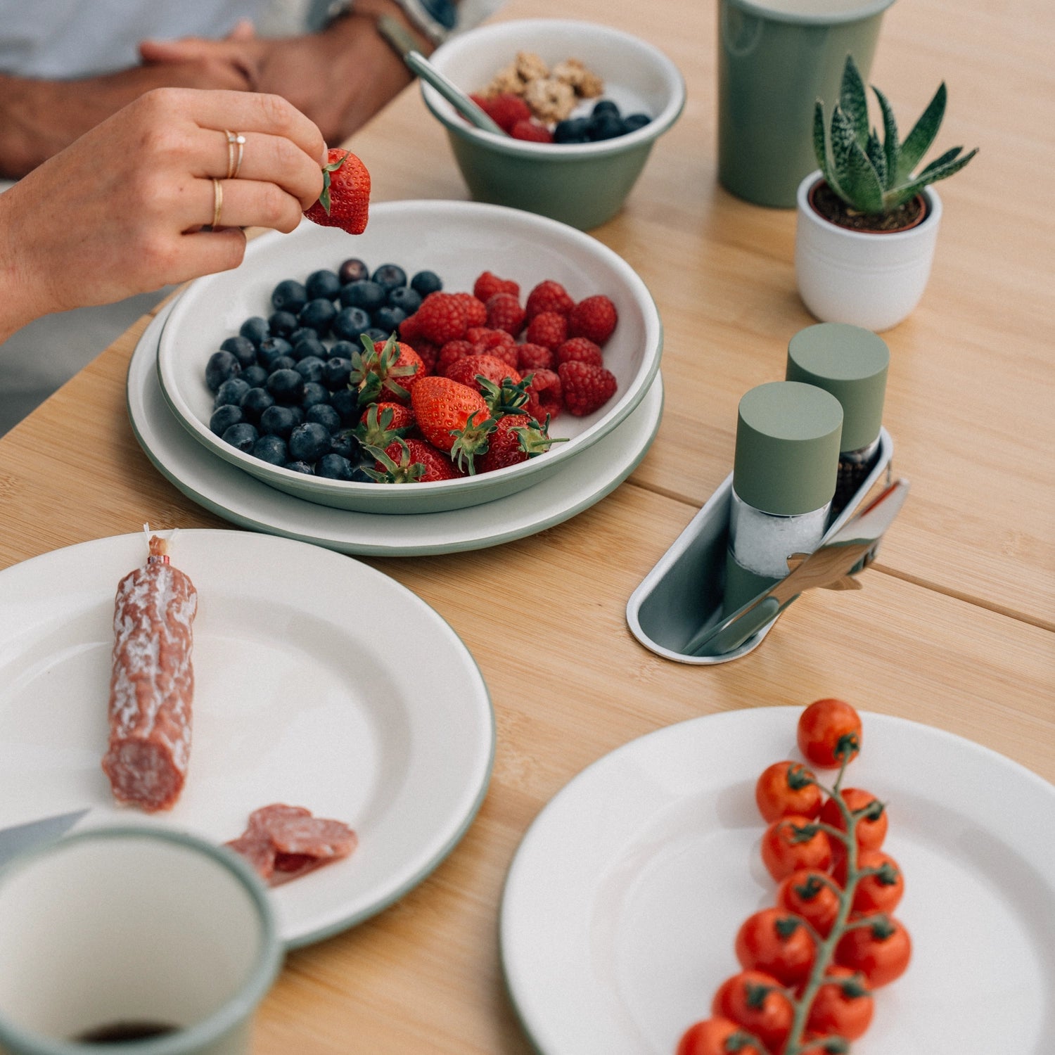 LUVA_ListingPIU-plate_pasta-1.webp